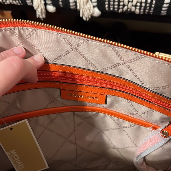 Michael Kors Jet Set Tote Clementine - Picture 3 of 5